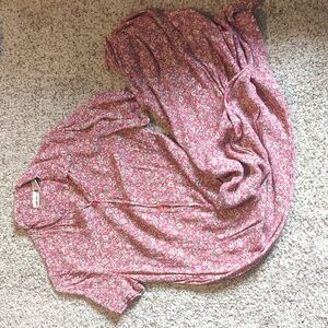 Long pink floral dress with short sleeves